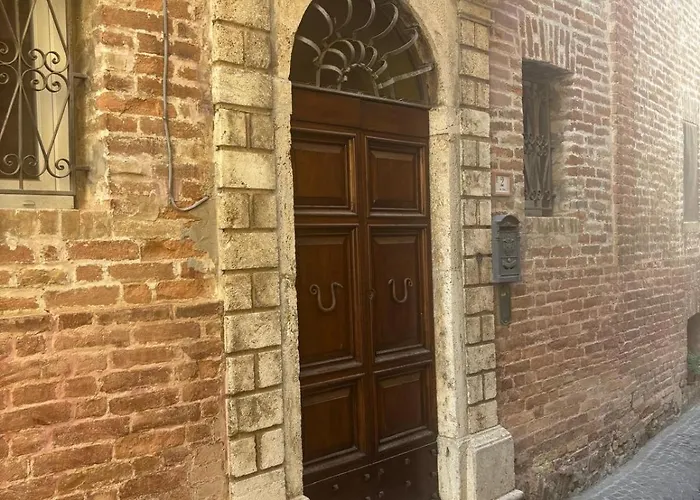 Konukevi Al Borgo 3*
