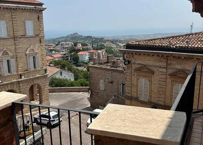 Al Borgo Konukevi Monteprandone